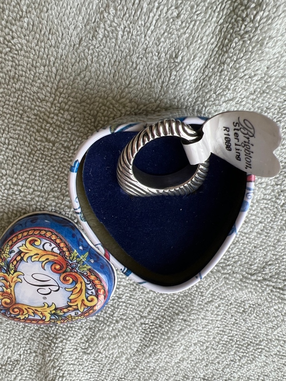 Brighton Silver Heart Ring - Picture 4 of 9
